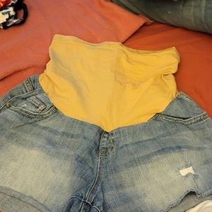 Maternity shorts